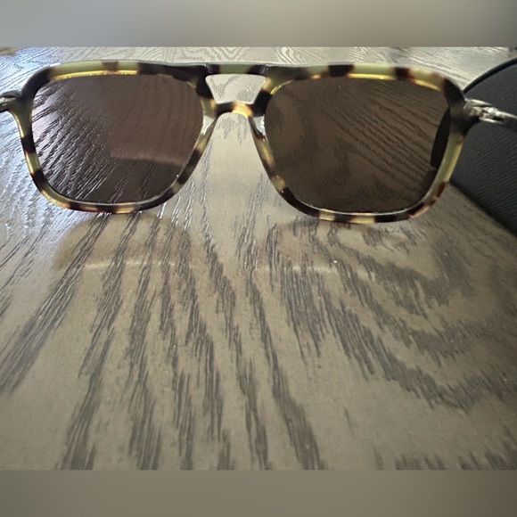 Men’s Authentic Prada Sunglasses - Picture 3 of 11